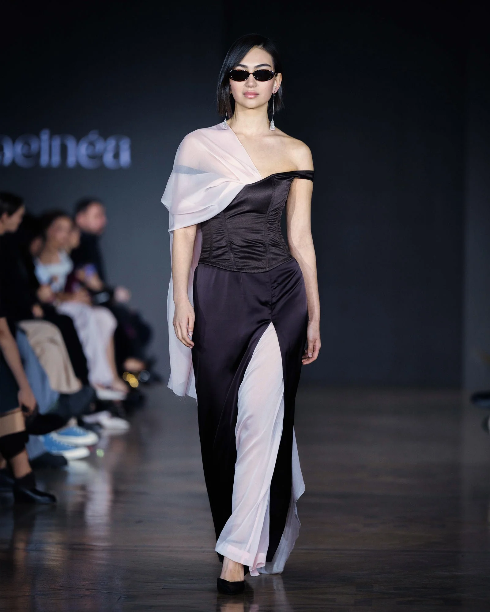 LOOK 15
