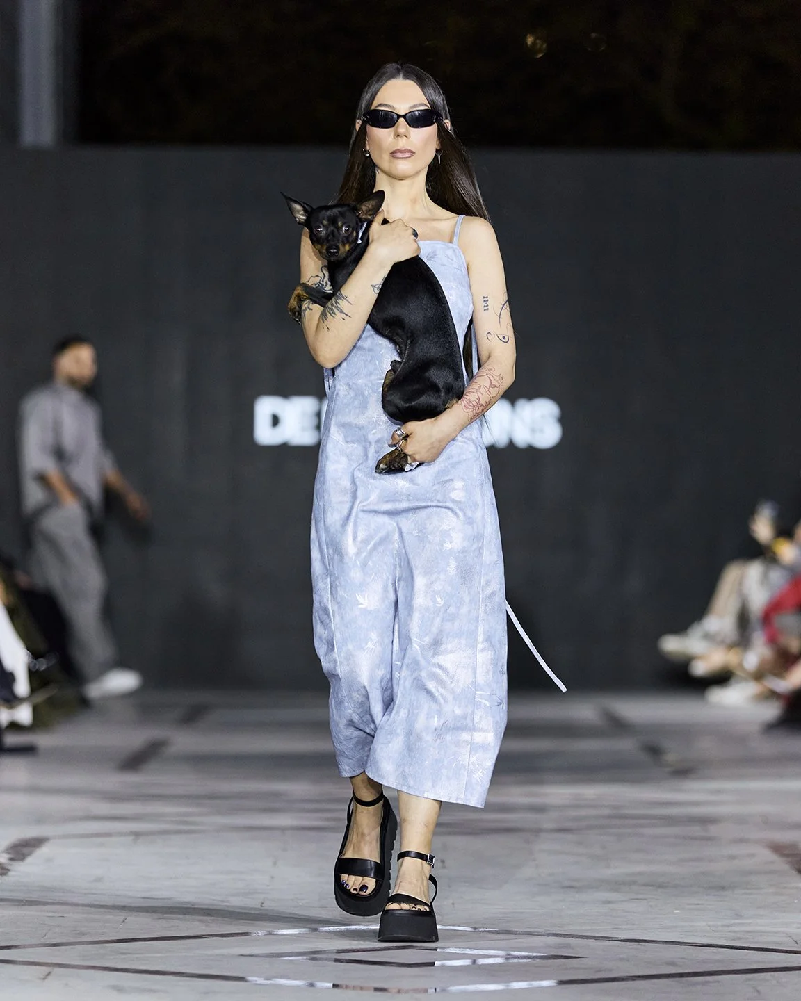 LOOK 13