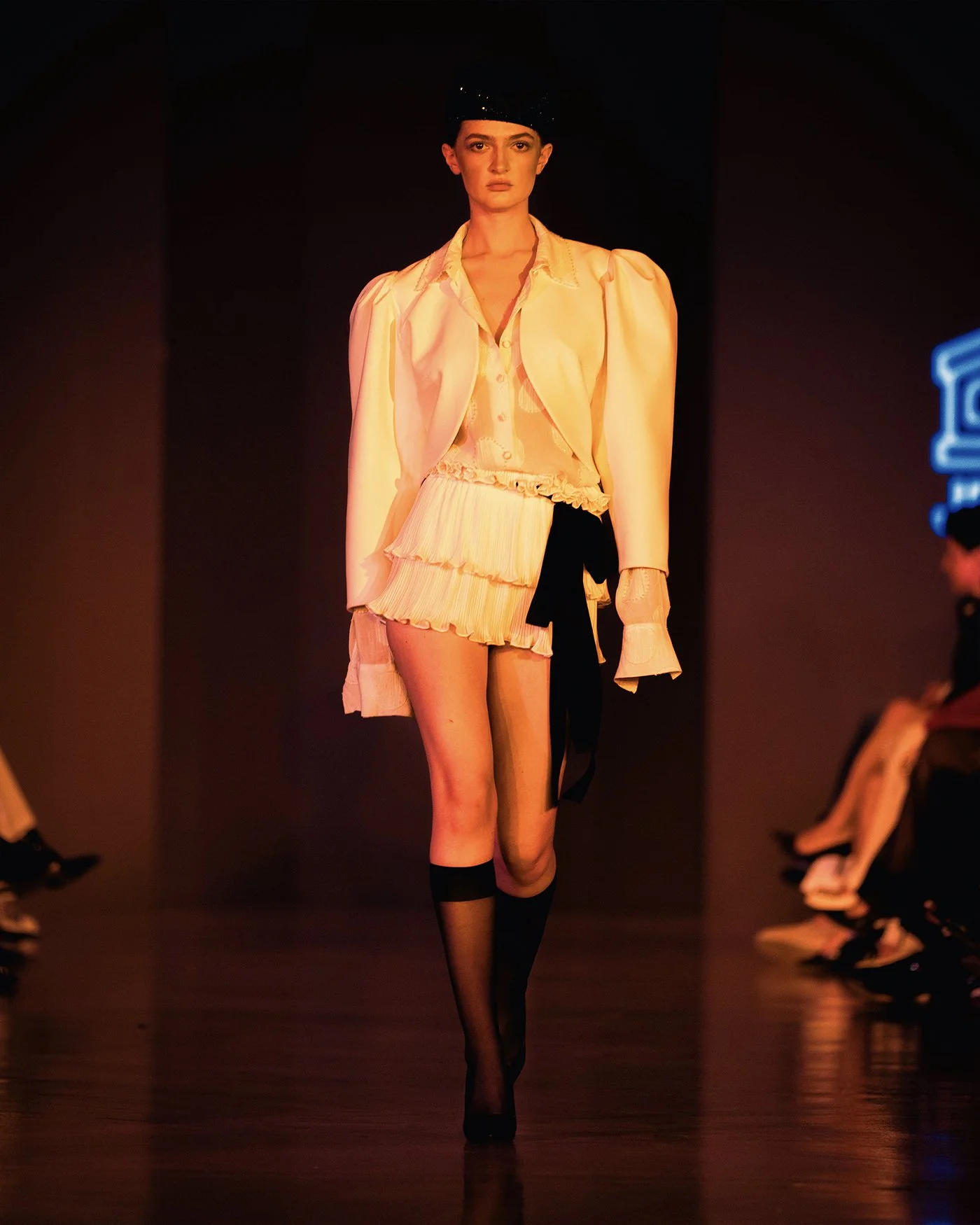 LOOK 2