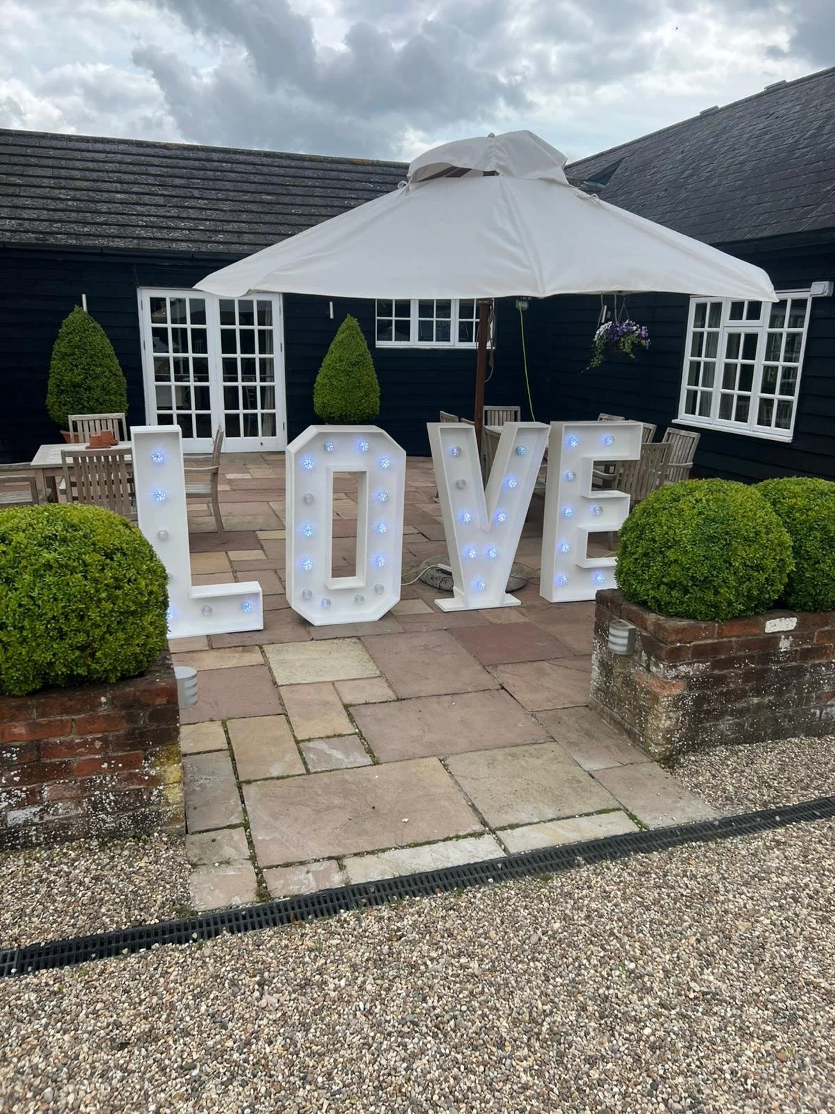 We had a fabulous time at @compassespattiswick for their wedding show with @maineventweddingshows yesterday! 🥂

We spoke to soo many lovely couples and it was a pleasure to showcase what we can get offer ✨

Great to work with @djbuzby and to see @oc