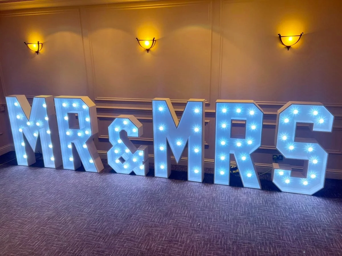 We were honoured to provide our MR &amp; MRS for A &amp; T&rsquo;s wedding on Tuesday at the picturesque @sbn_wedding_venue 💍

Congratulations to you both and Thankyou for asking us to be apart of your special day 🤍

#wedding #mr&amp;mrs #stokebyna