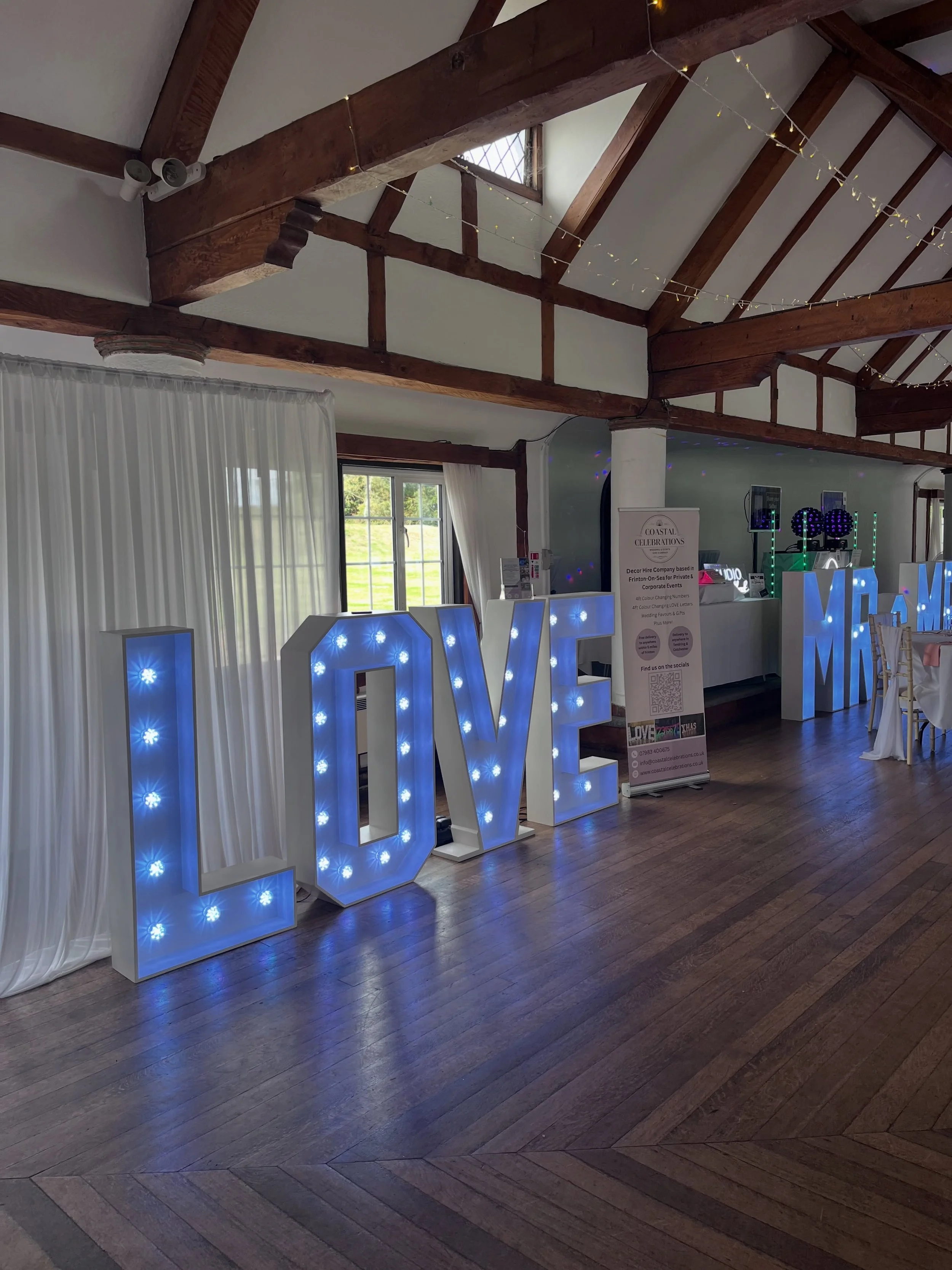 We&rsquo;re here at @fosltc today for their wedding and event open day 🥂

Why not pop and say Hi! Here till 2pm 
@celebrateatfosltc