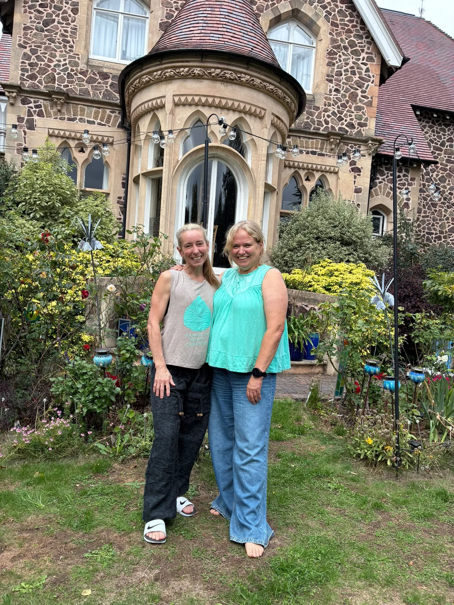 New moon breathwork and jounalling session with Claire and Sally