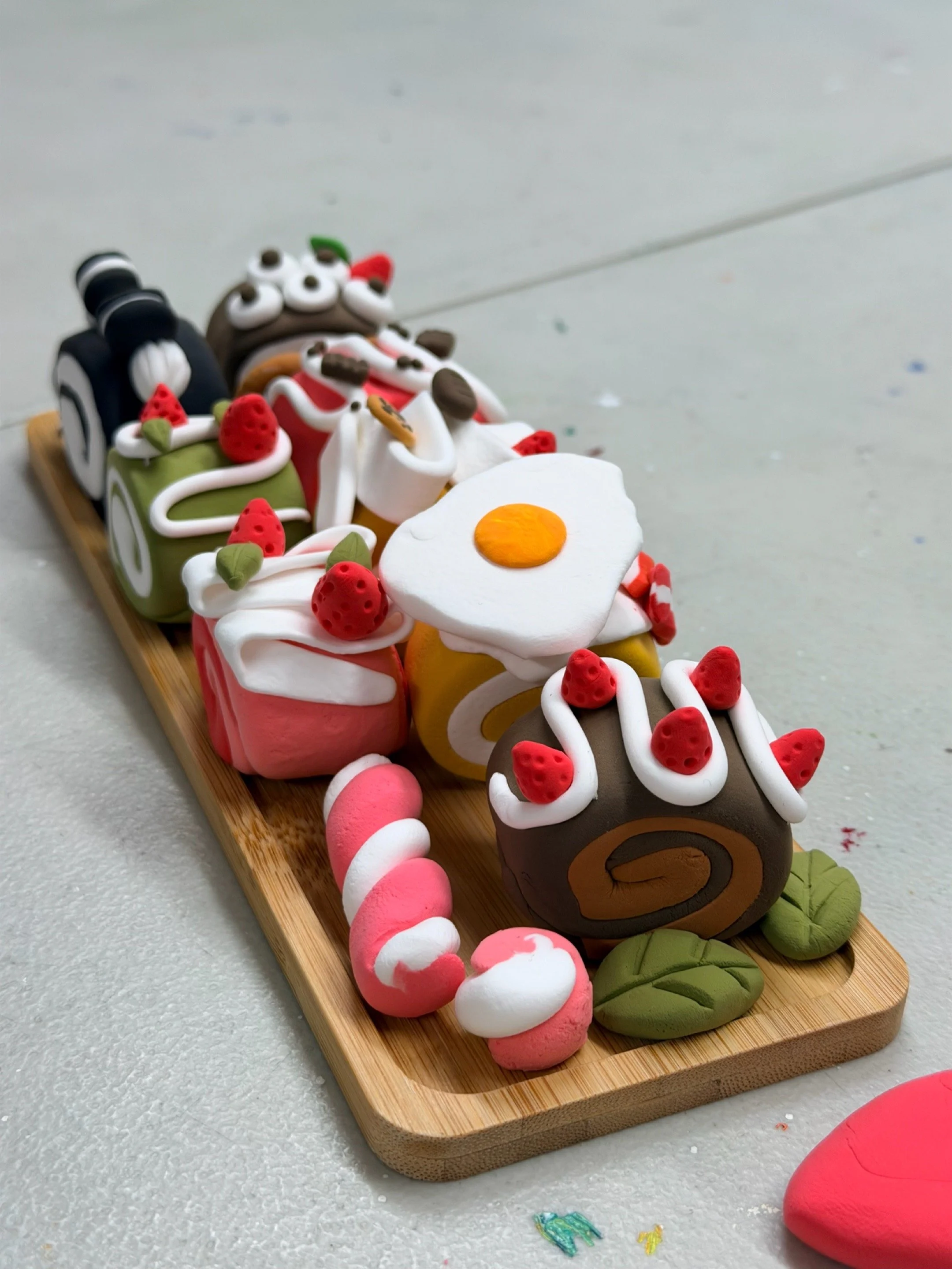 Holida Class Tutor Cherrybrook Cherry Tree Art Studio Swiss Rolls in clay4.JPG