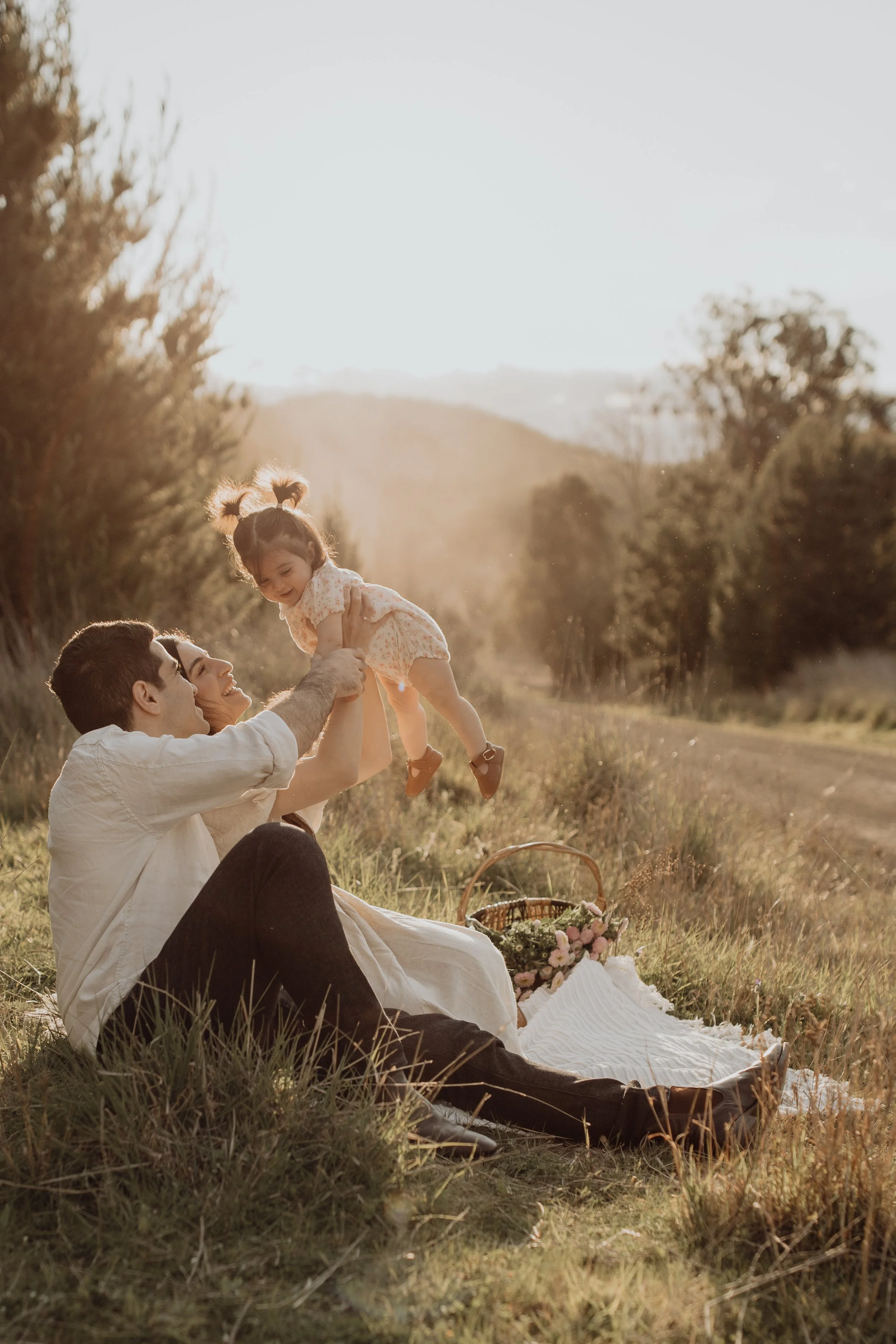 outdoor-family-photoshoot-sunset.jpg