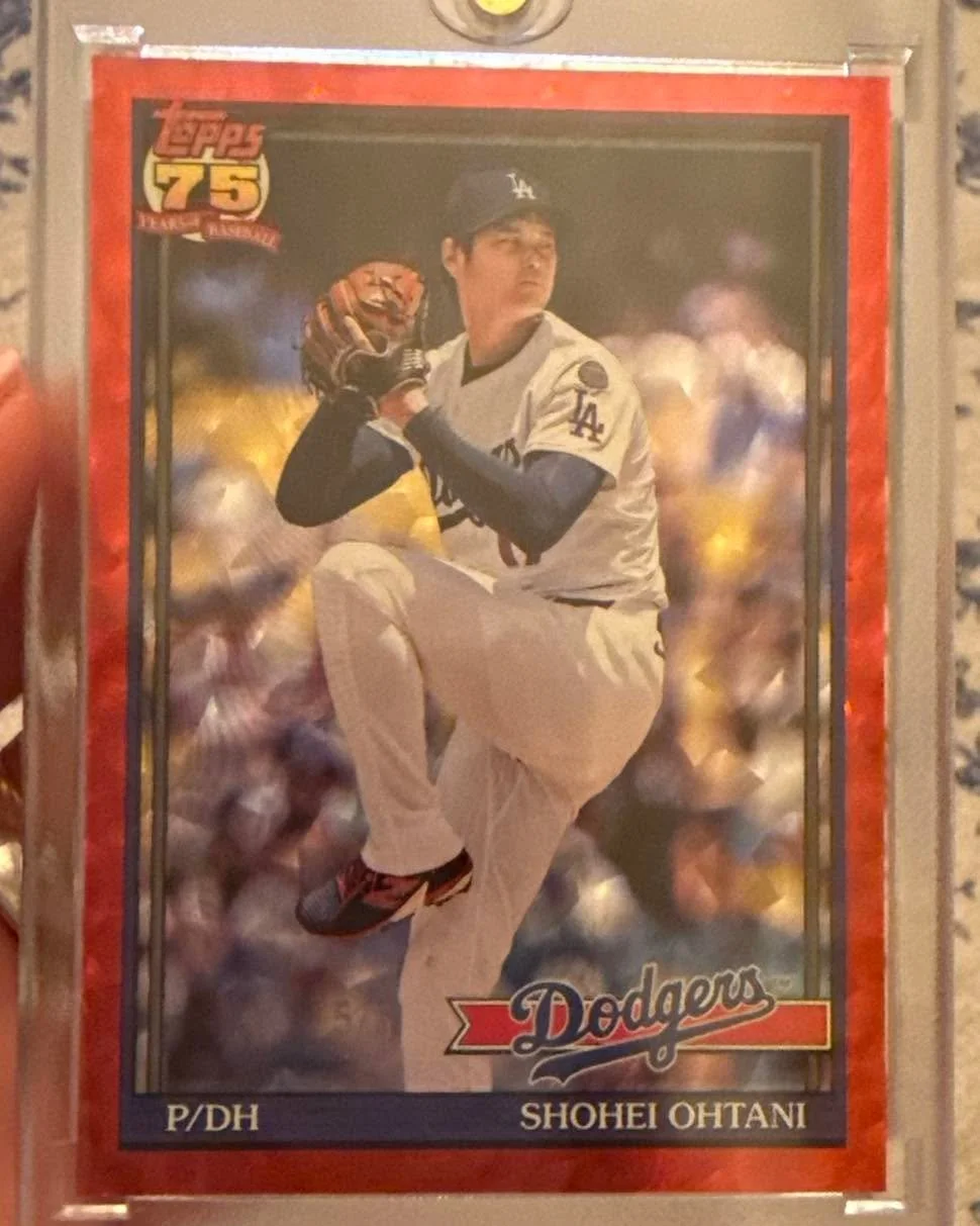 What an unbelieve pull today !!!
Shohei Ohtani Topps Red Insert /5 !!!