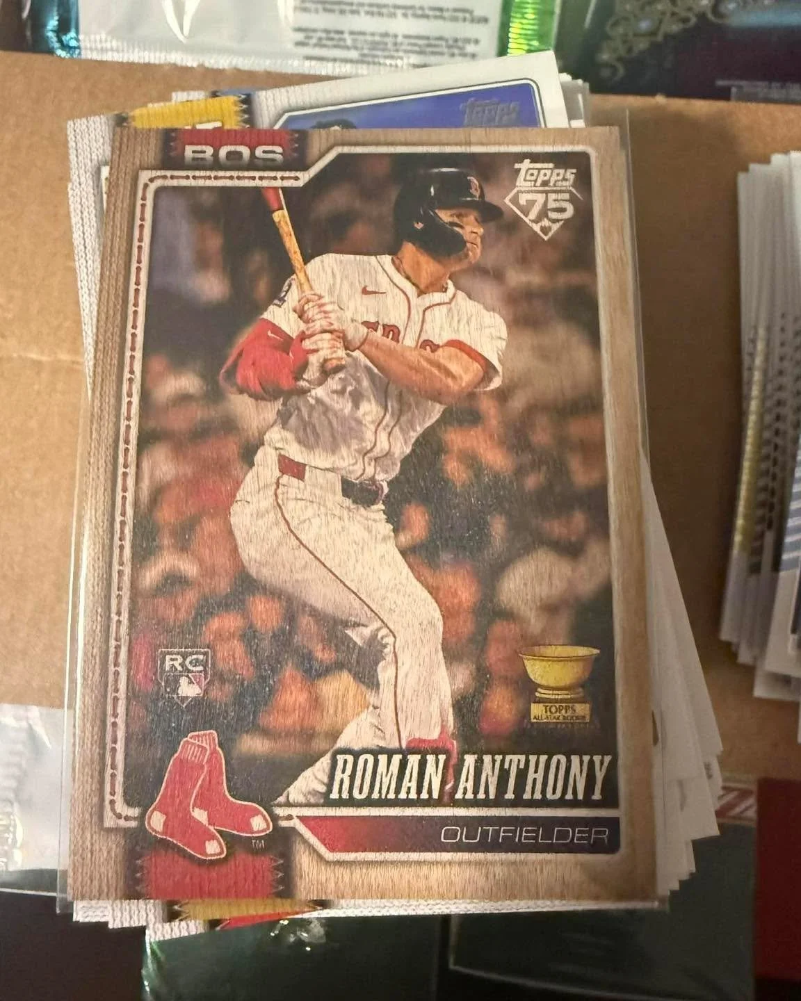 Awesome pulls this weekend!!!
Roman Anthony Topps Wood Rc /25 !!!
As well as 3 sweet WWE Chrome hits !!!