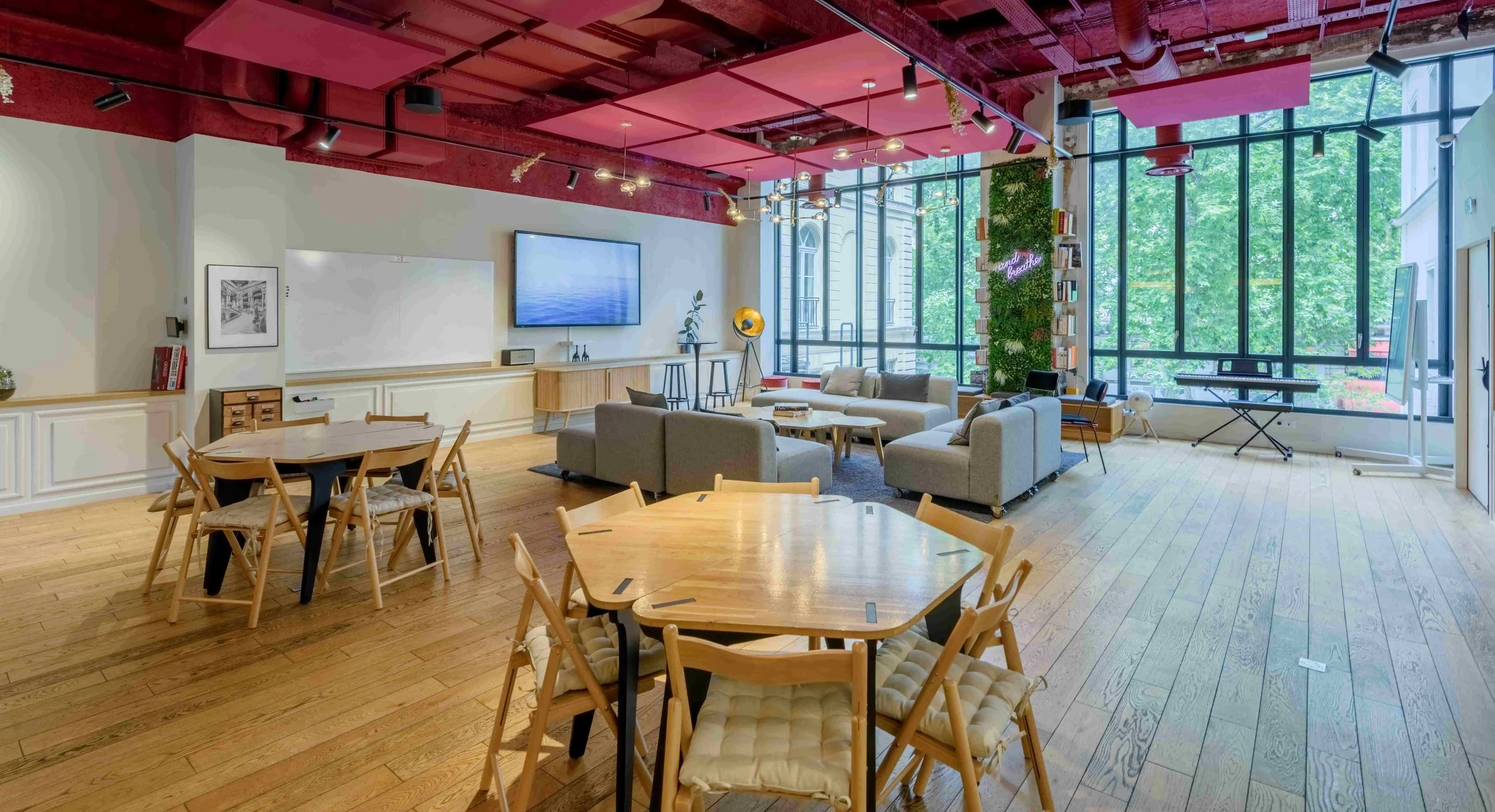 Format cosy plus tables pour 12 pers