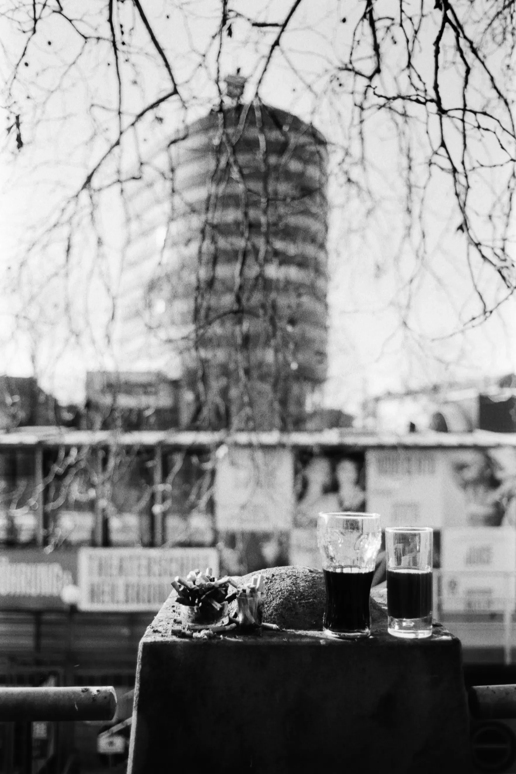analogfotografie-Heilbronn-schwarzweiß-farbe-streetfotos-stadtbild-minimalistisch