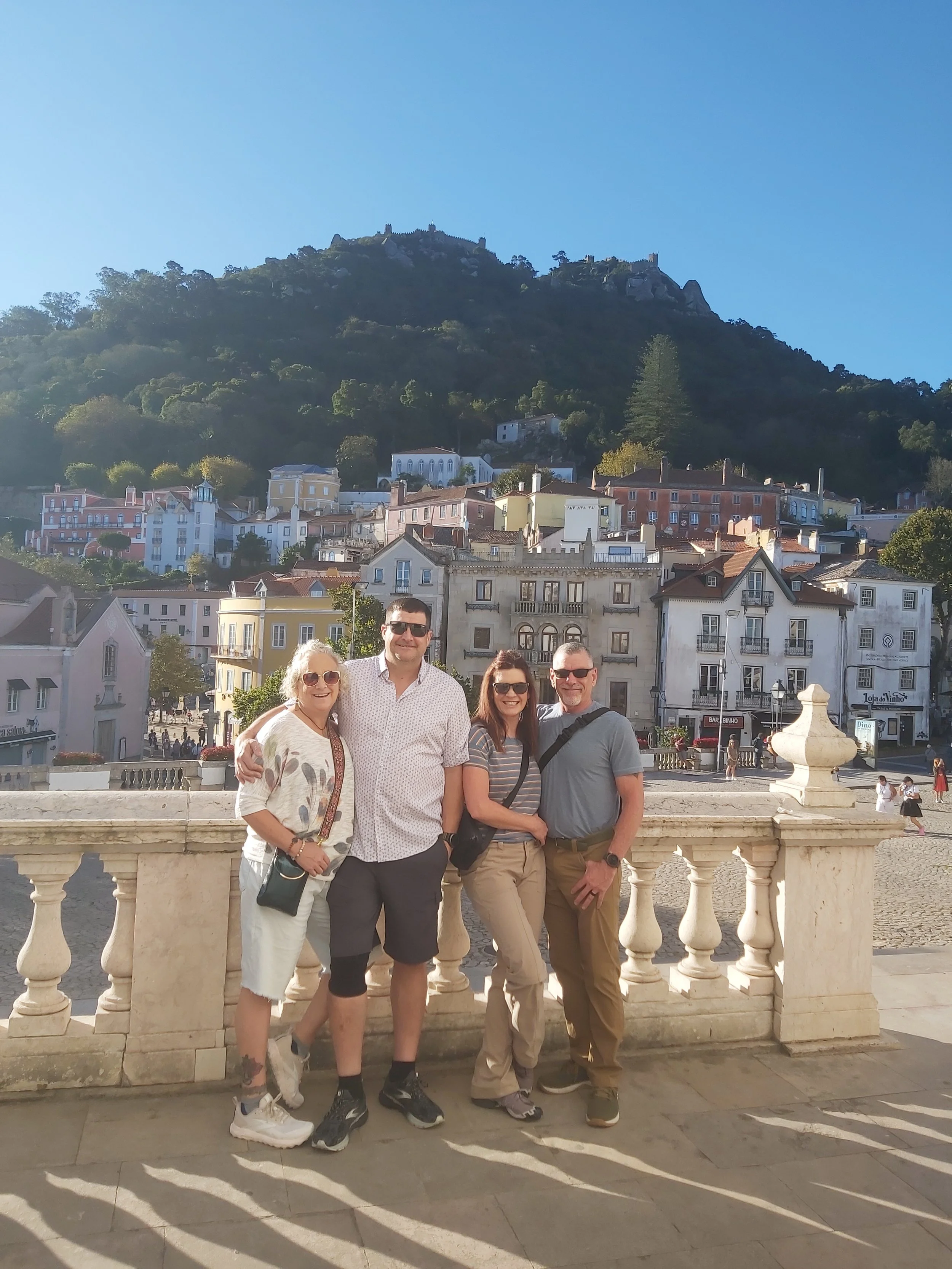 Sintra village nice guests pic _))).jpg