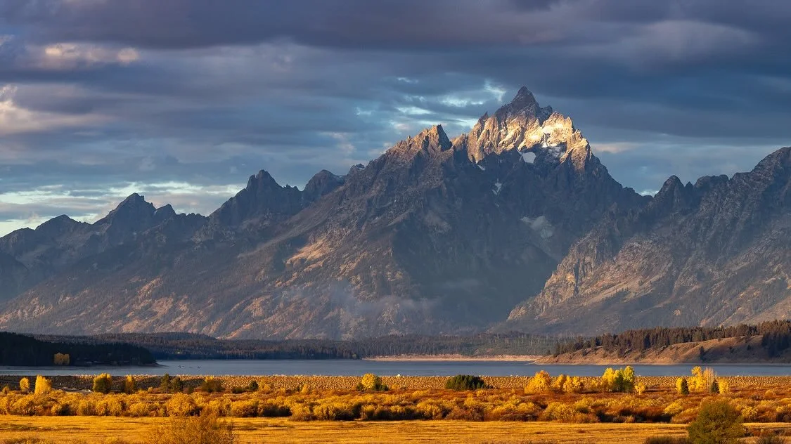 A few frames I captured on a recent visit to Grand Teton National Park.  This landscape never fails to inspire awe. 
Which is your favorite?

#GrandTetonNationalPark #Wyoming