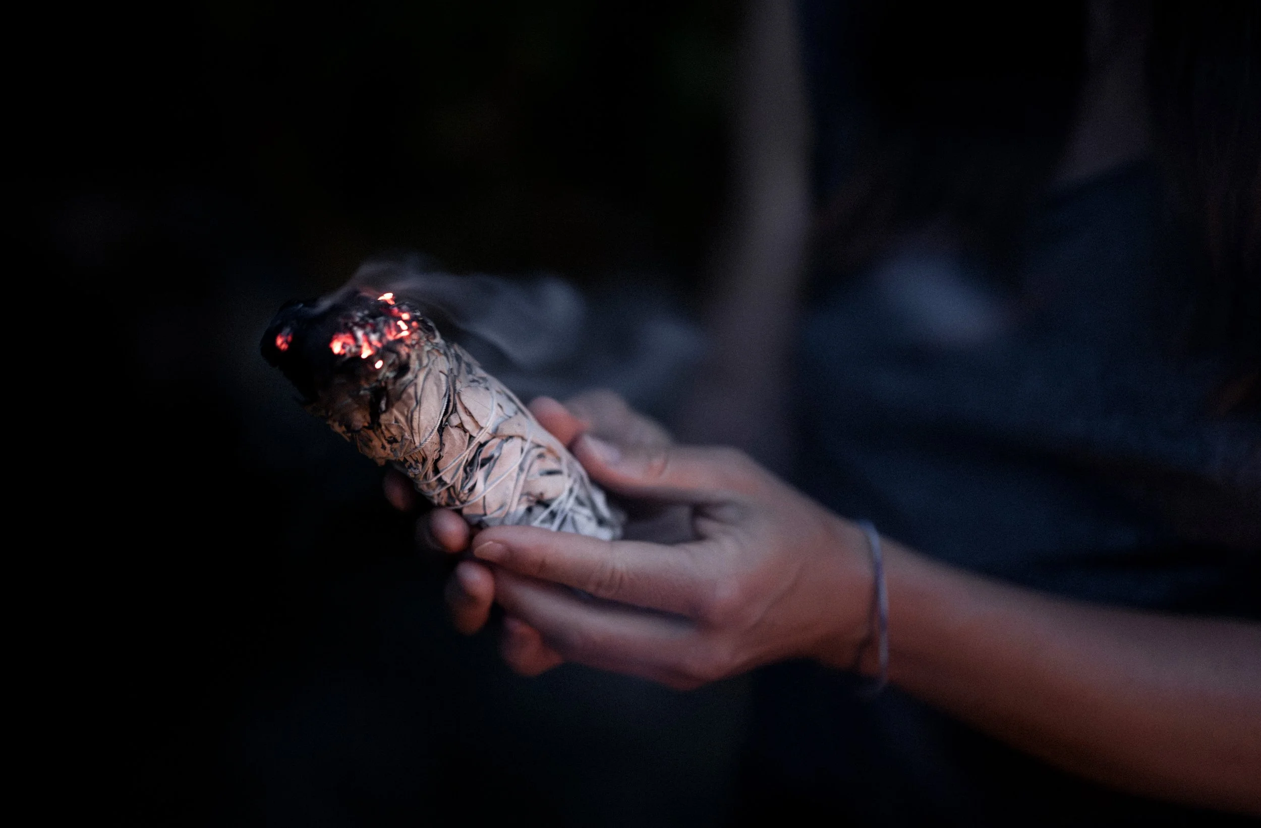 Schamanische Aufstellungsrituale – Alte Muster lösen und neue Wege sichtbar machen. Räuchern.
