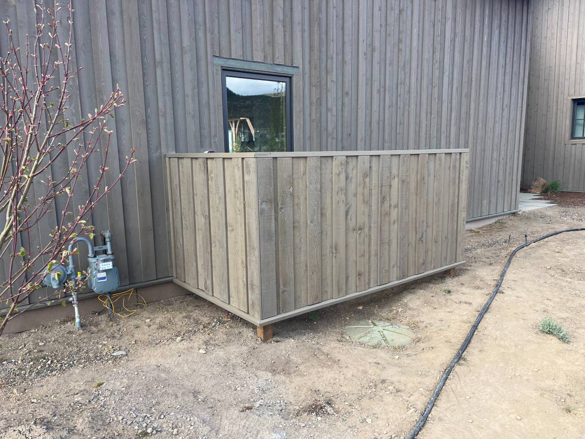 Red-River-Remodel-and-Construction-Sam-Knowlton-Central-Oregon-Contractor-Exterior-Fence-Enclosure-Wood-Modern-Grey.png