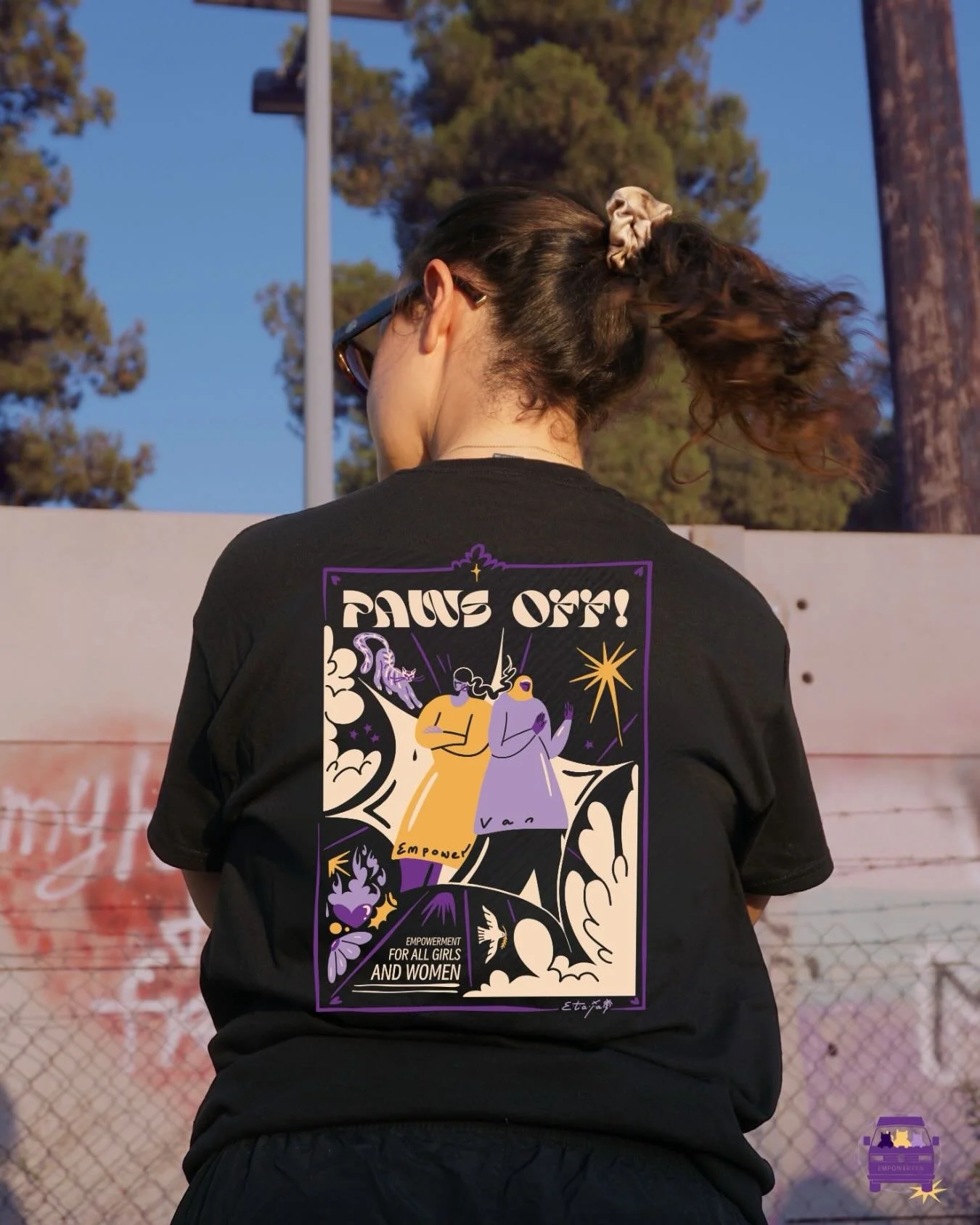 We&rsquo;re launching our new EmpowerVan shirts 💜

To make this production happen, we need to pre-sell 30 pieces. Every shirt directly supports women and girls on the move, helping fund self-defense training in refugee camps.

Suggested price: 65
Mi