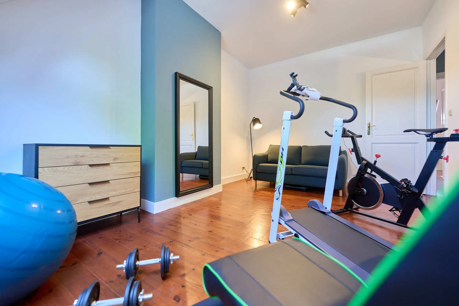 Maison de maitre_Round2_ 1.jpg