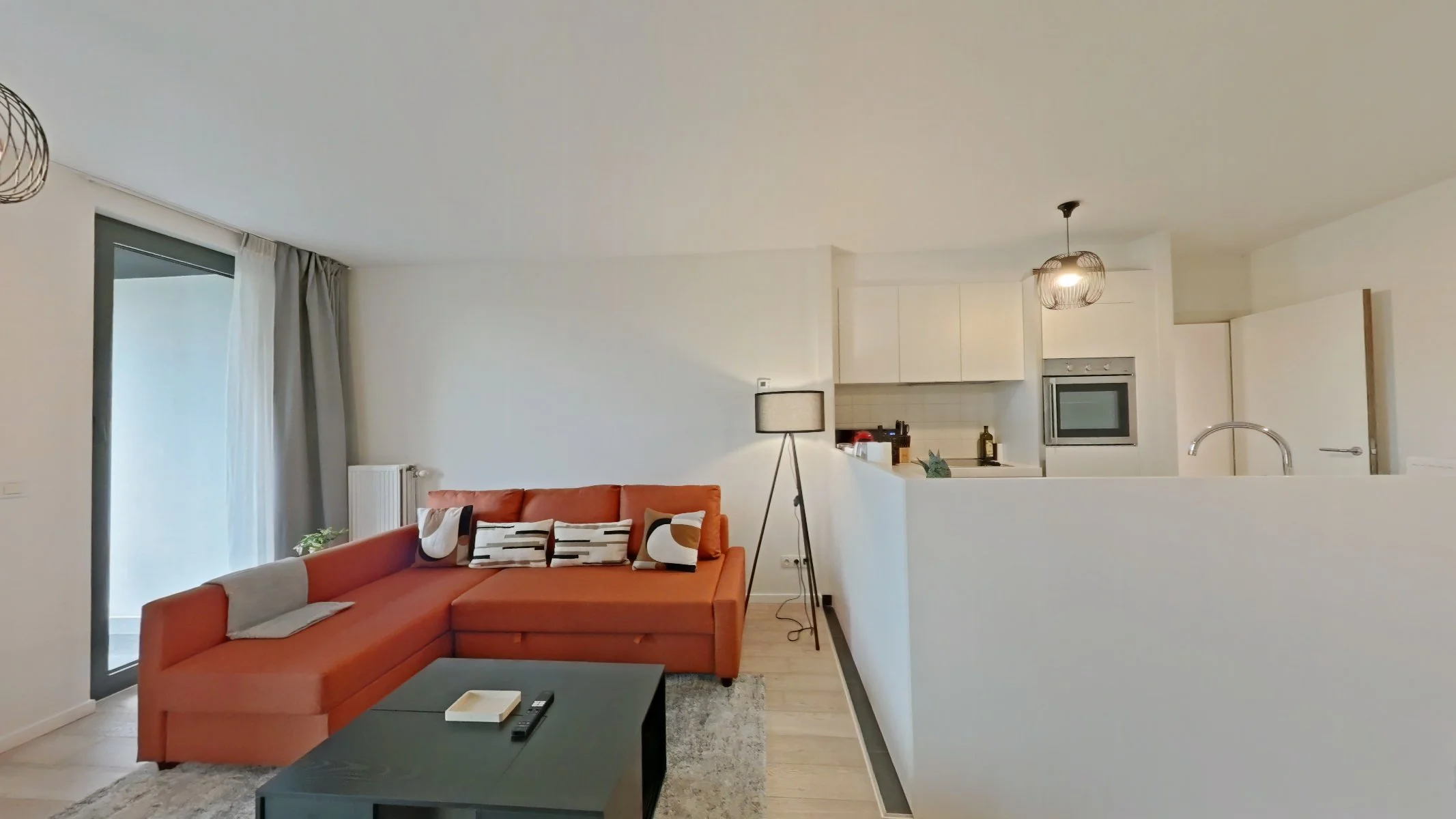 Living Room  (4).jpg