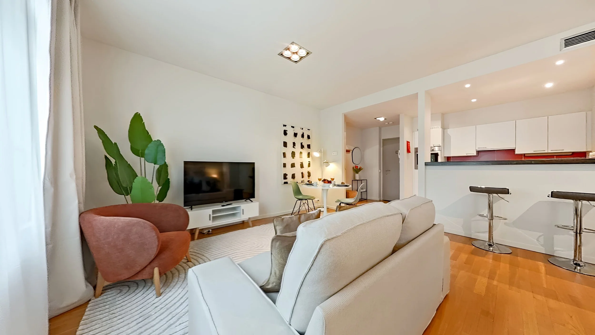 Bedroom (2)_edit.jpg