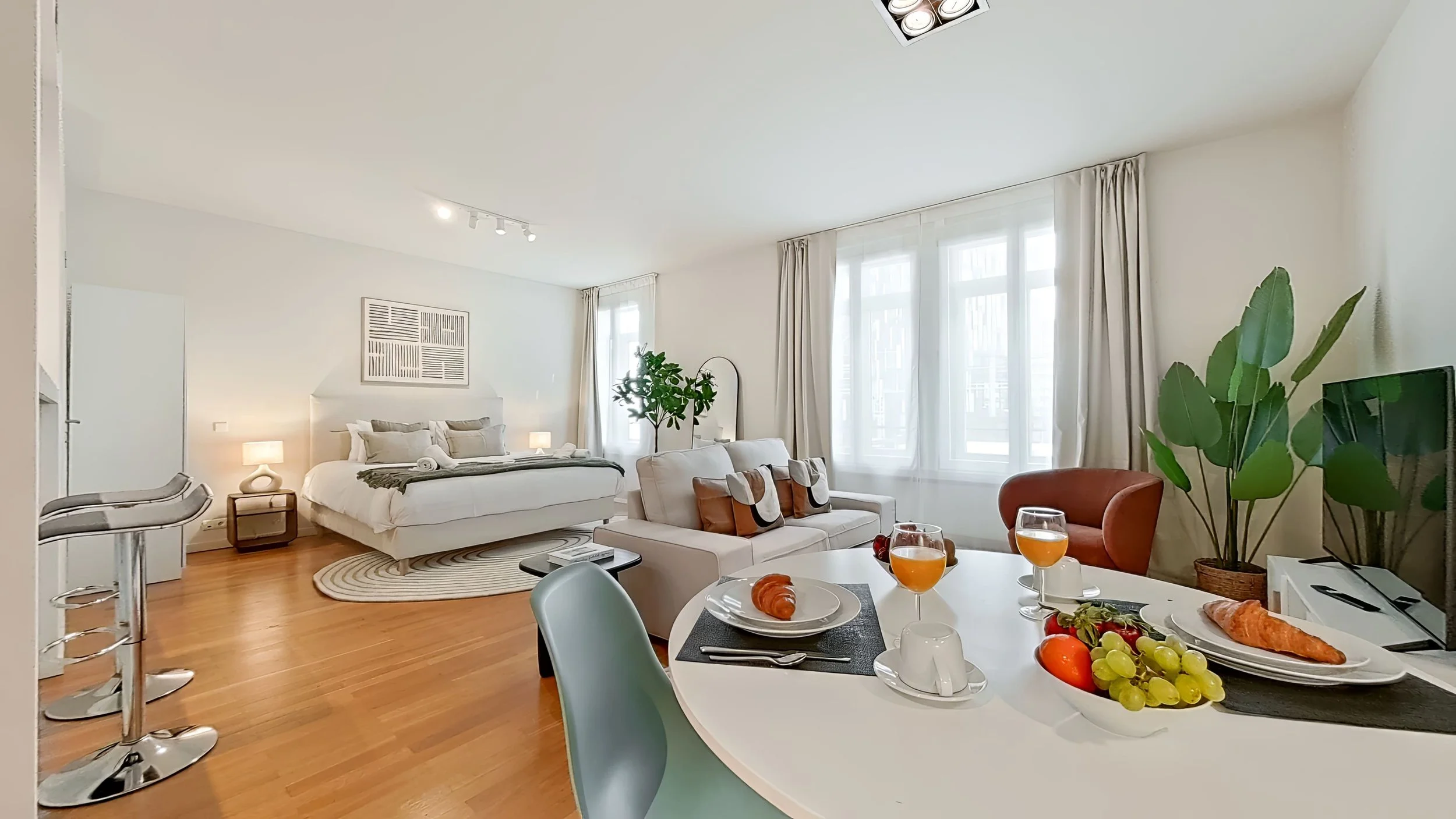 Living Room (1)_edit.jpg