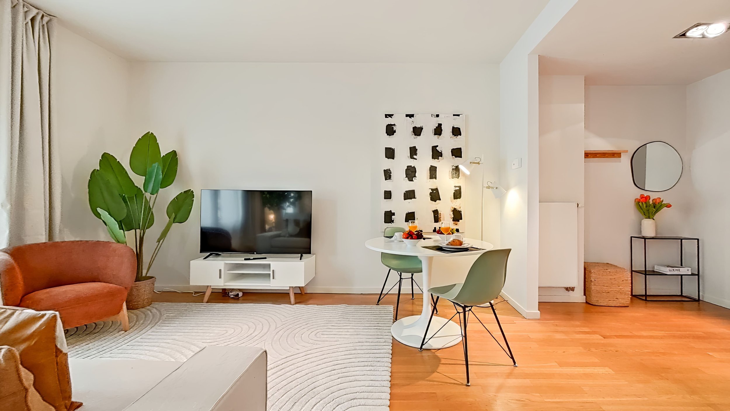 Living Room (2)_edit.jpg