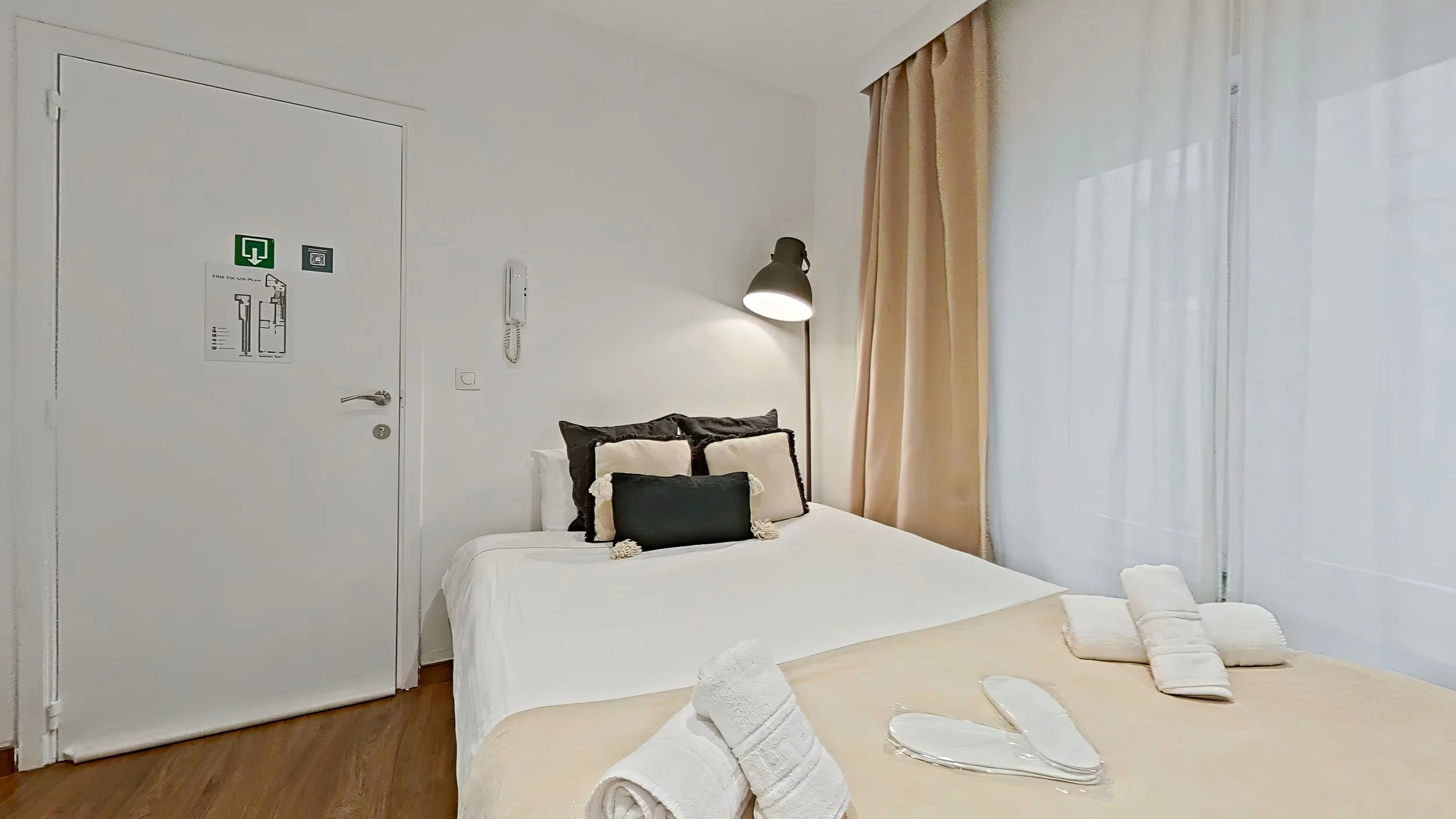 Studio Living (1)_edit.jpg