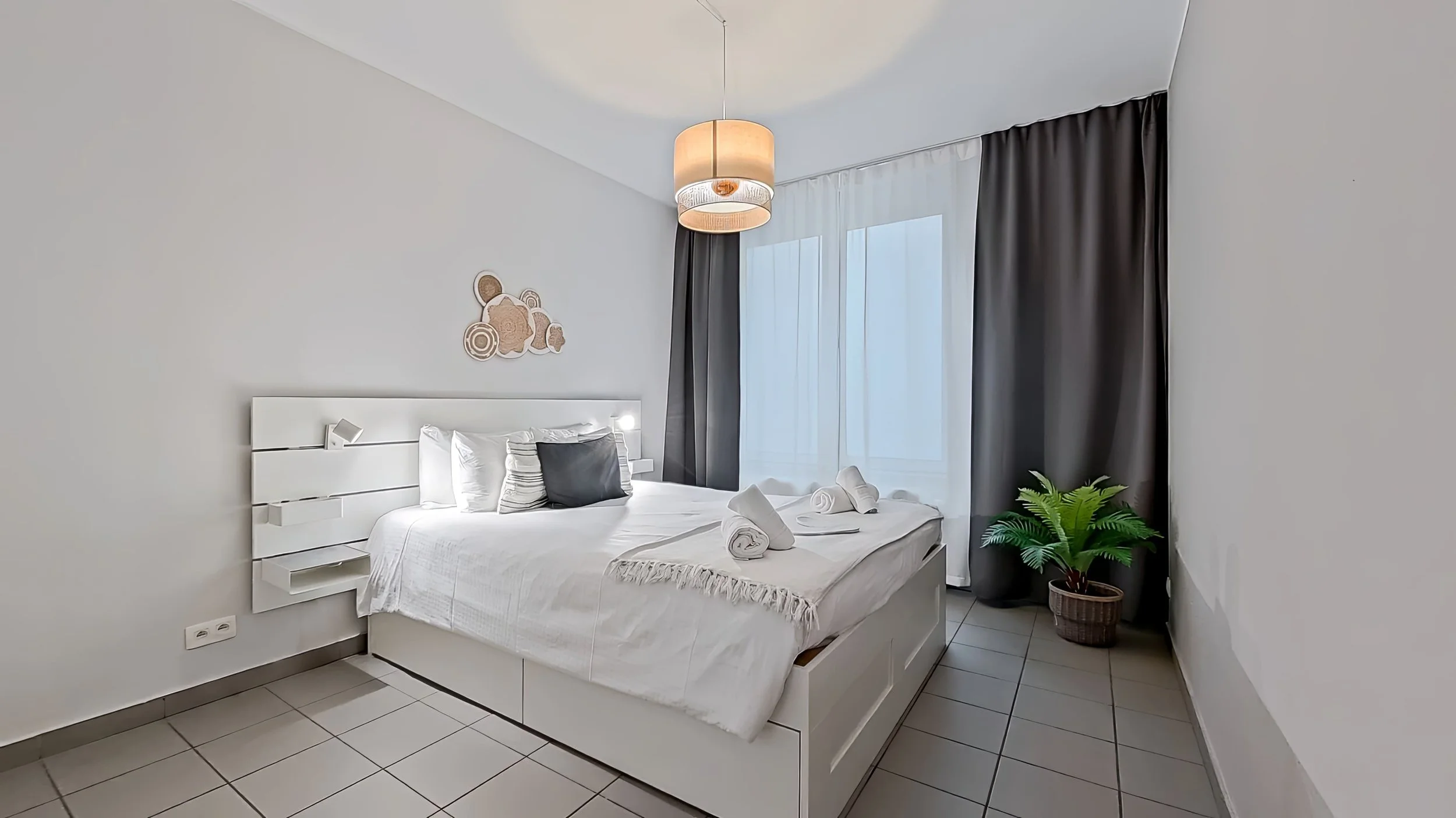 Bedroom (1)_edit.jpg