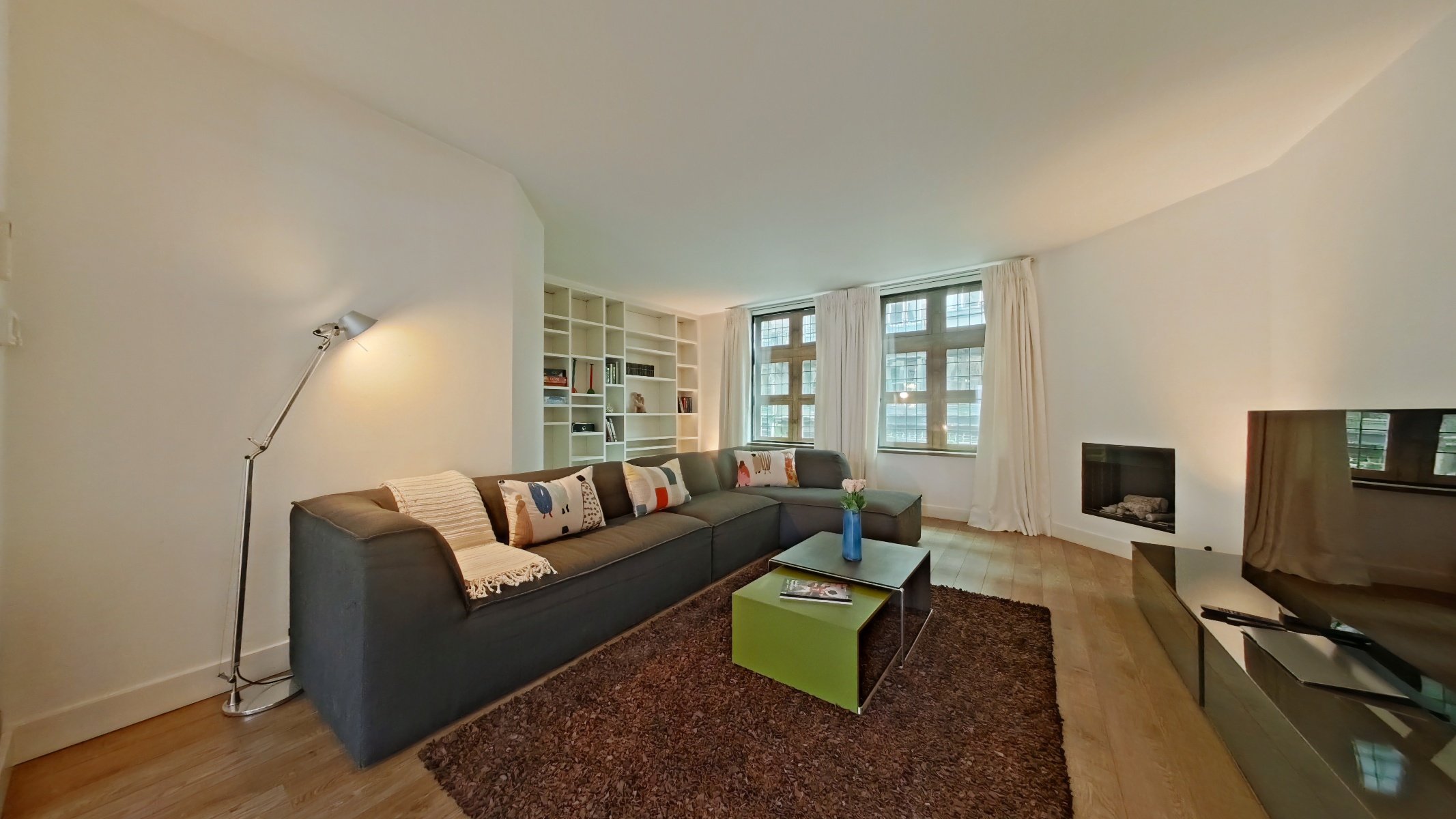 Living Room (7).jpg