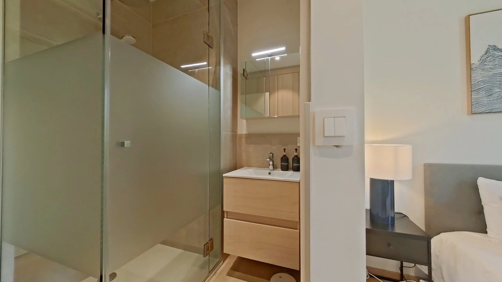 1 St Suite (1).jpg