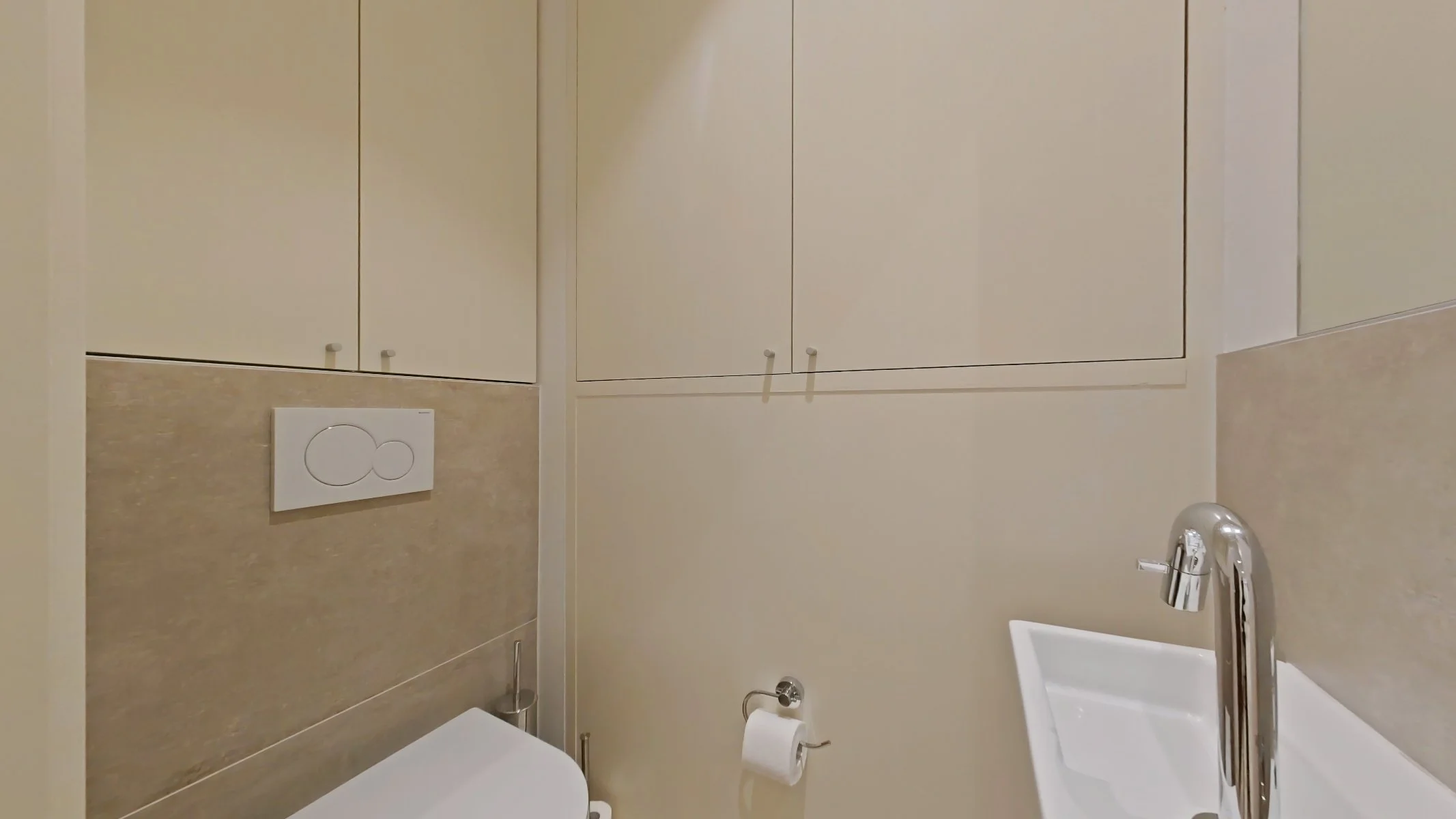 Toilet.jpg