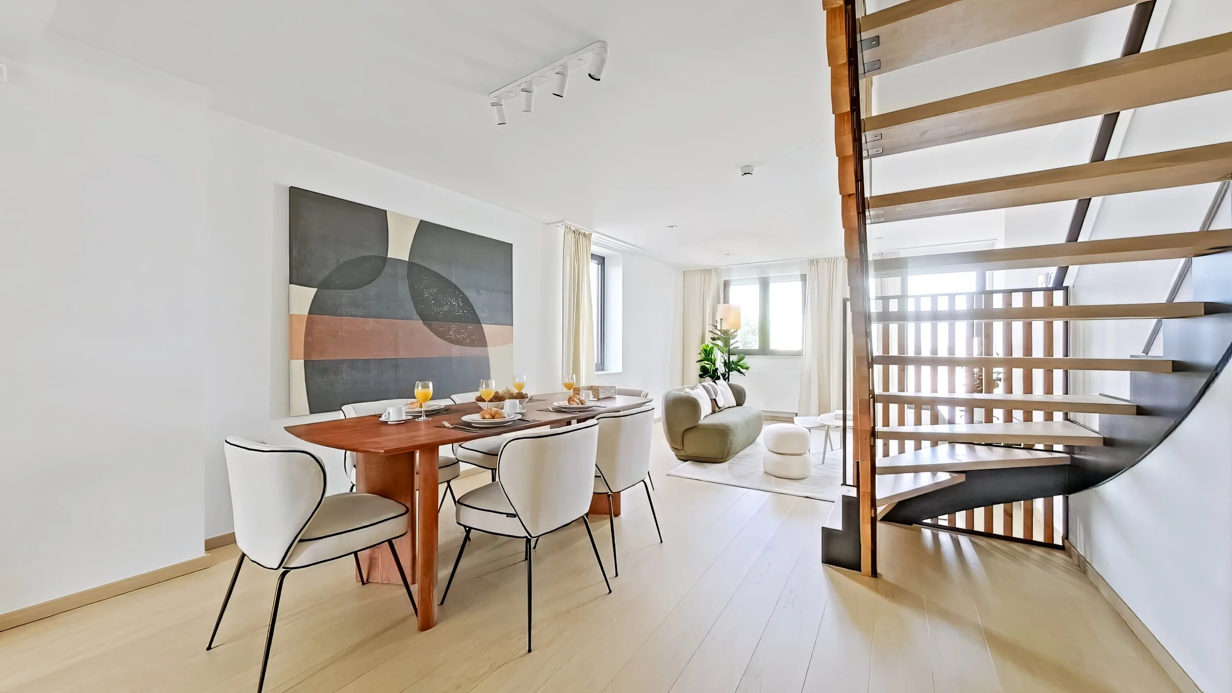 Living Room (1)_edit.jpg