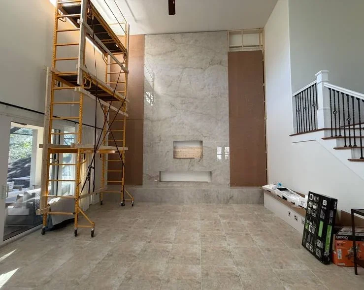 vero-beach-natural-stone-media-wall-installation.webp