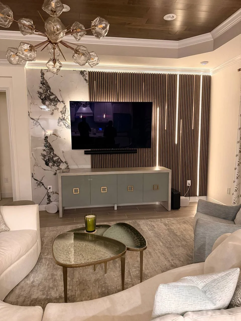 Tampa Floating TV Panel Media Wall | Florida Media Walls