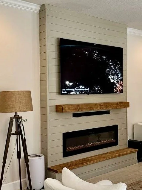 Daytona Beach media wall with wood elements 03.jpeg
