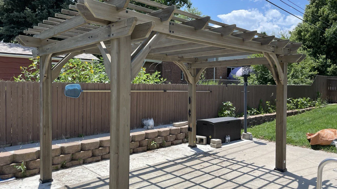 Classic Cedar Pergola with Modern Design – Houston, TX
