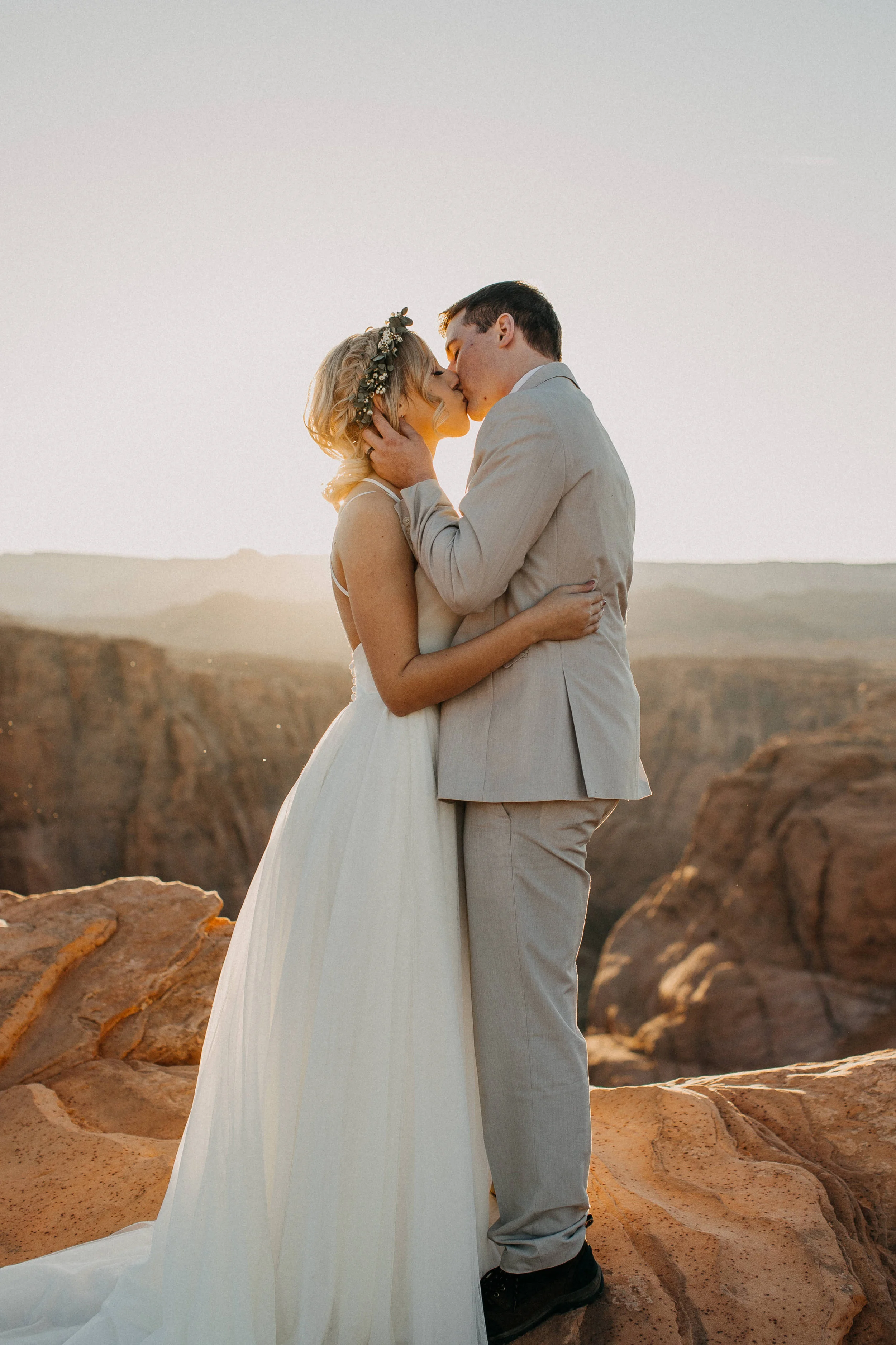 Nathan + Hannah's Horseshoe Bend Elopement
