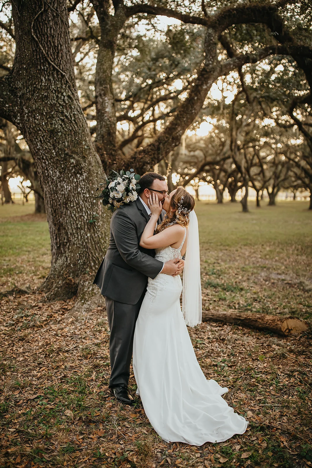 Wandering Oak Wedding Tampa Bay Wedding Photographer