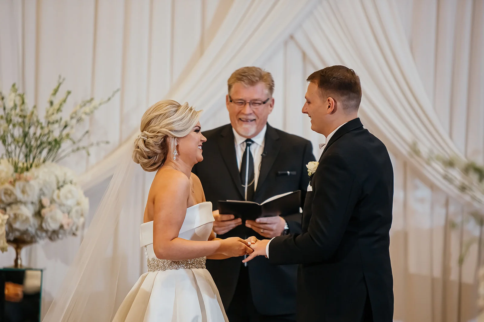 Orlando Wedding Photographer Rad Red Creative Wyndam Bonnet Creek Wedding