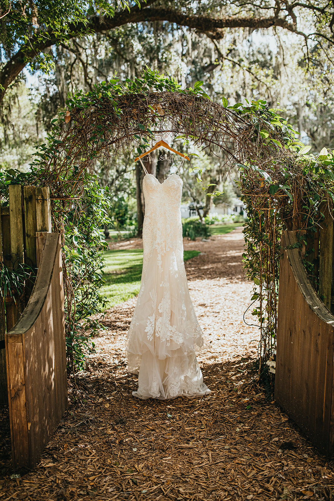 Rad Red Creative Tampa Wedding Photographer Cross Creek Ranch Wedding