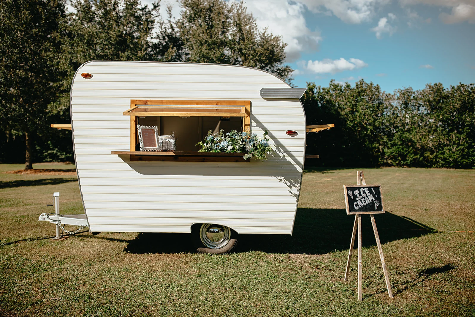 Rad Red Creative Tampa Wedding Photographer Cross Creek Ranch Wedding