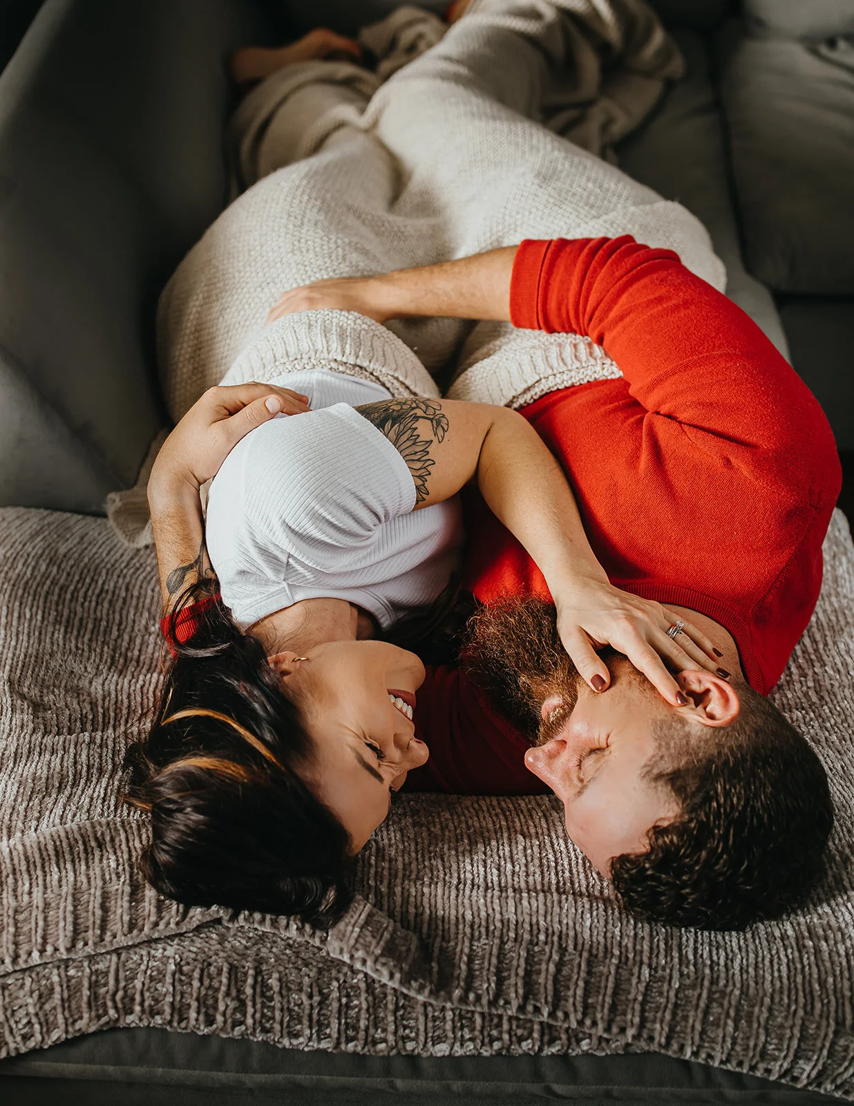 Rad Red Creative Tampa Wedding Photographer In Home Christmas Session