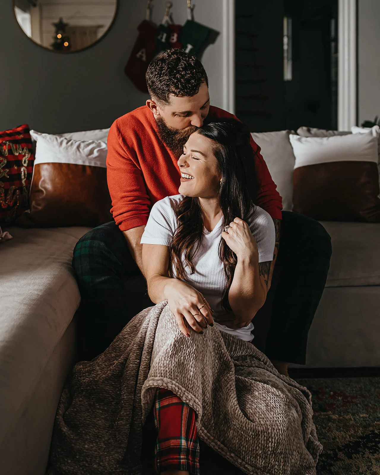 Rad Red Creative Tampa Wedding Photographer In Home Christmas Session