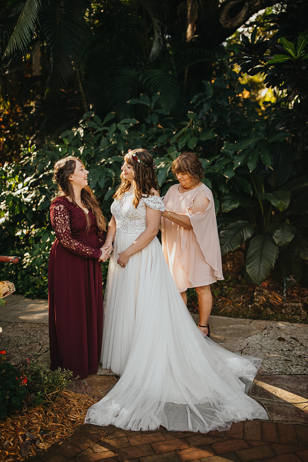 Rad Red Creative Tampa Wedding Photographer Sunken Gardens Wedding