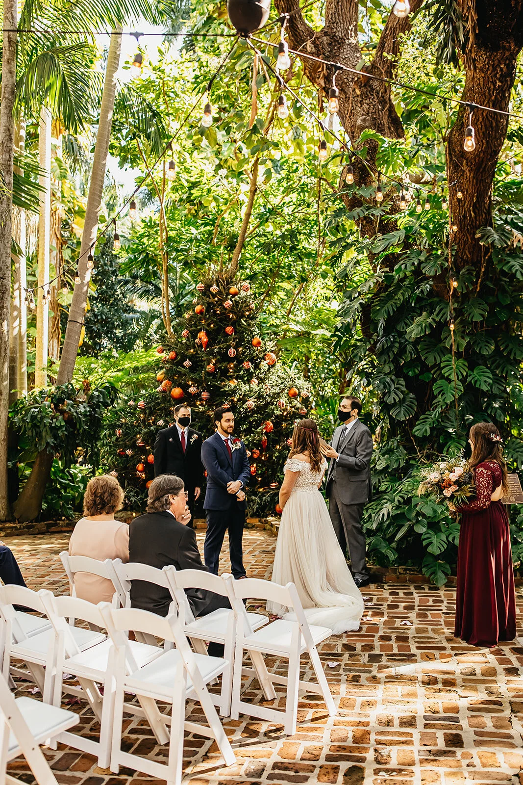Rad Red Creative Tampa Wedding Photographer Sunken Gardens Wedding