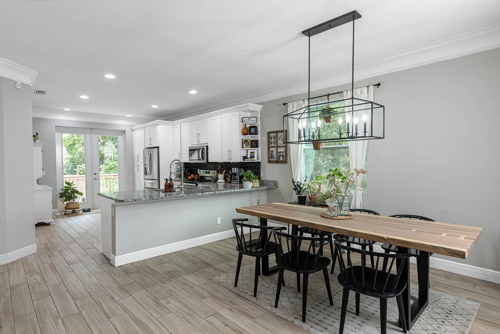 7408 N Highland 2021 (JPEG) (8 of 30).jpg