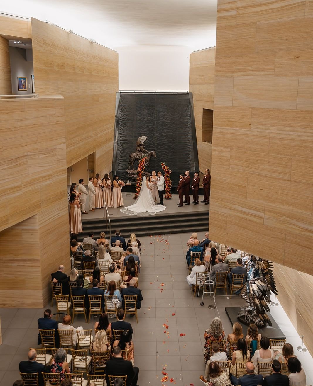 When we first pulled up to this venue, we had to do a double-take 🤩⁠
⁠
Nestled in the heart of downtown St. Pete, the ceremony space at the James Museum feels like you've somehow been transported from Florida to the American Southwest. The architect