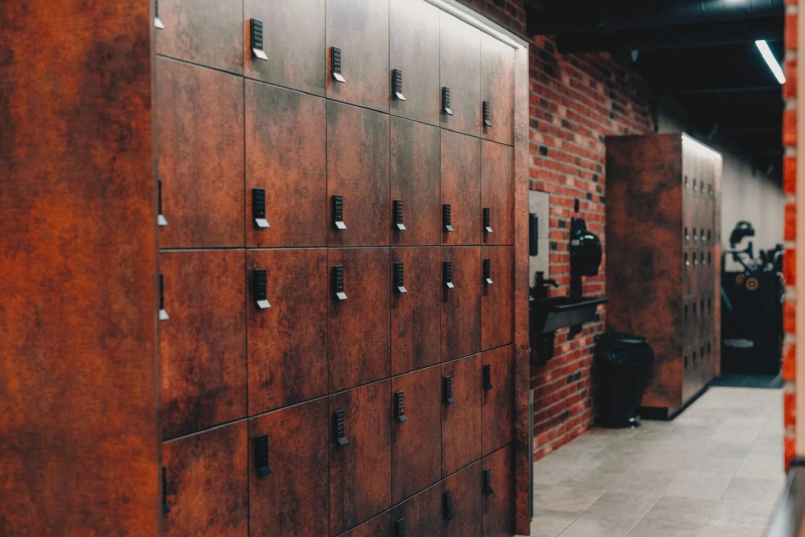 Secure lockers 
