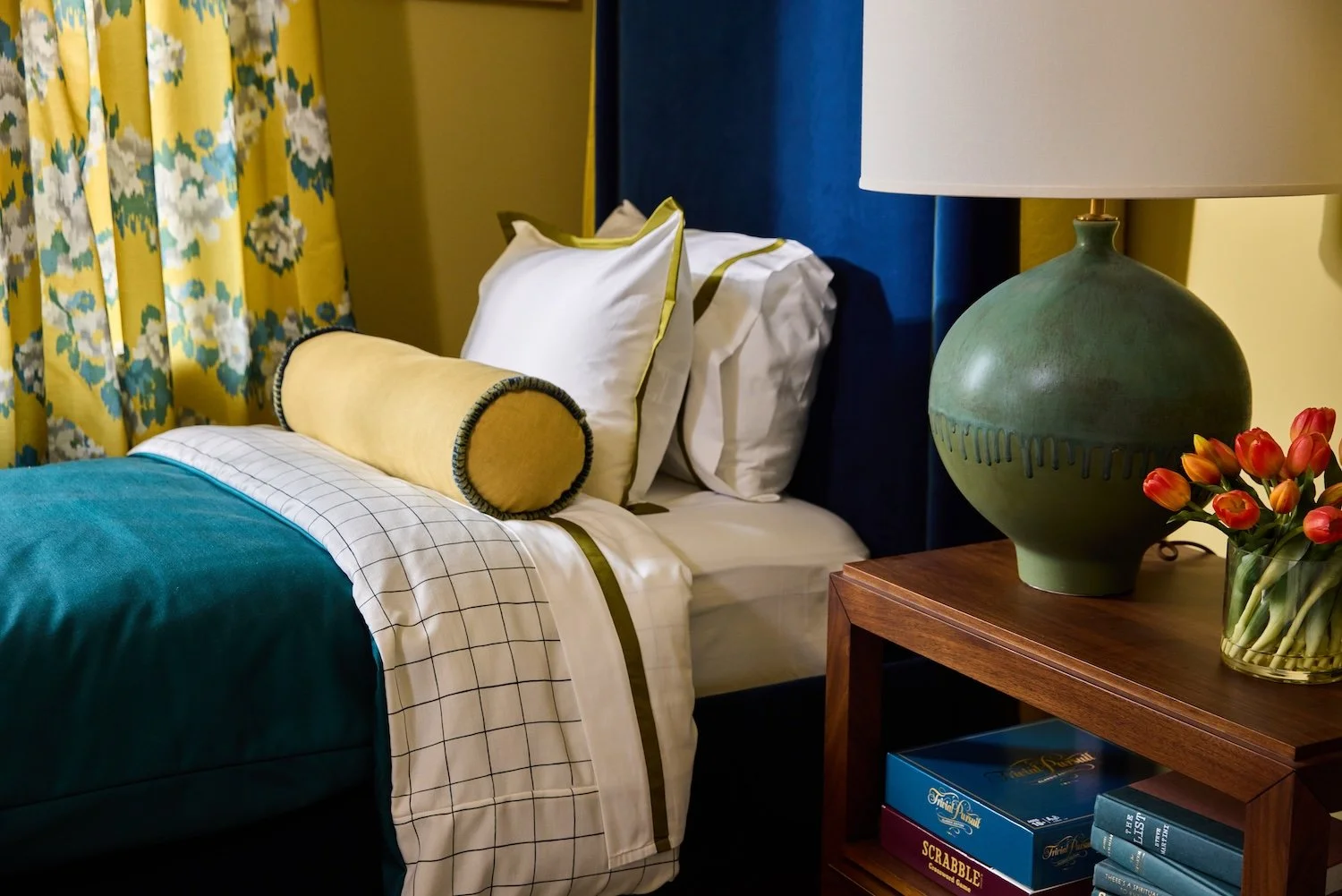24_11_HBAsheville_twinbedroom_0059_Web.jpg
