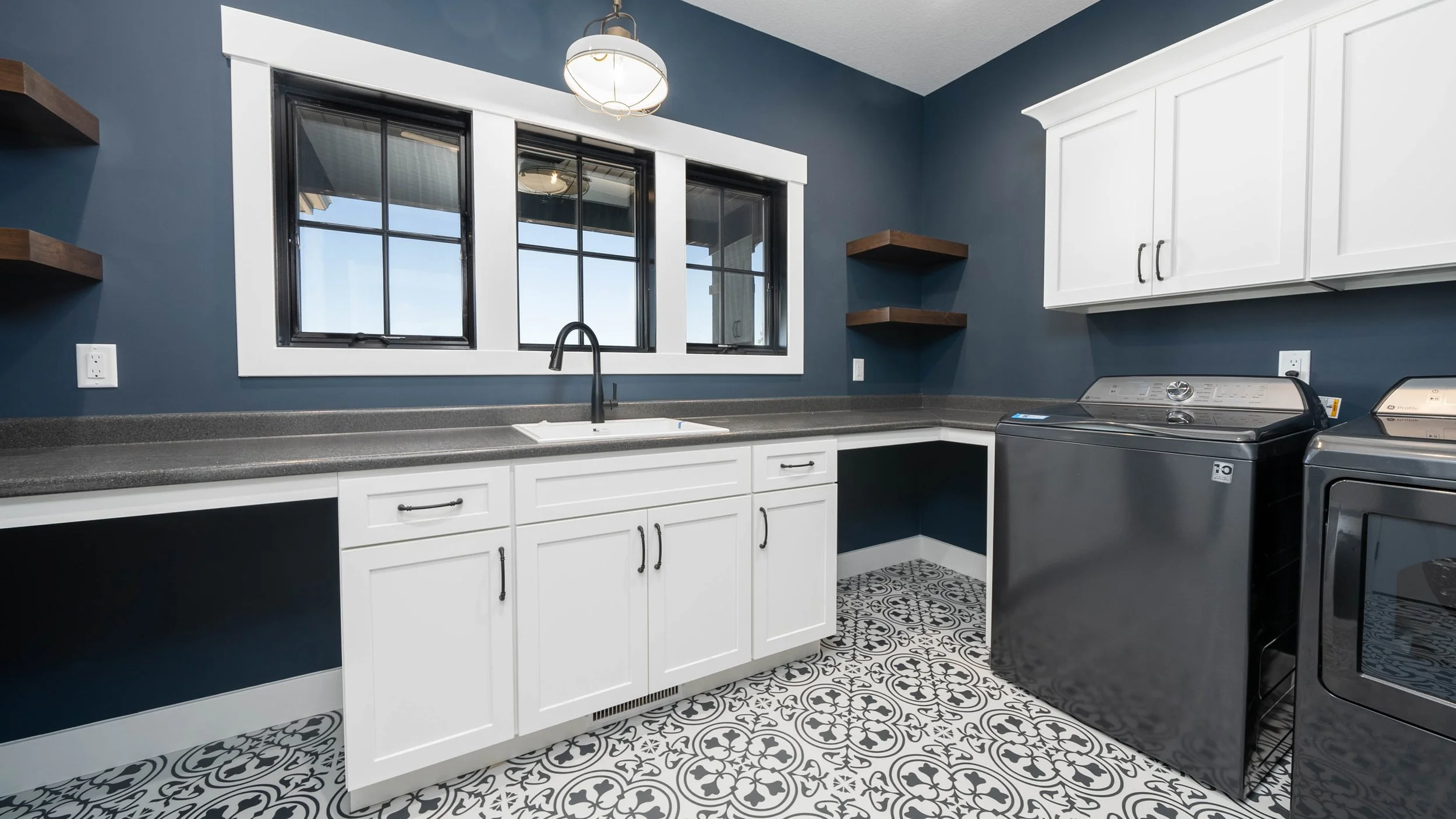laundry-room-custom-tullymore-run-95.jpg