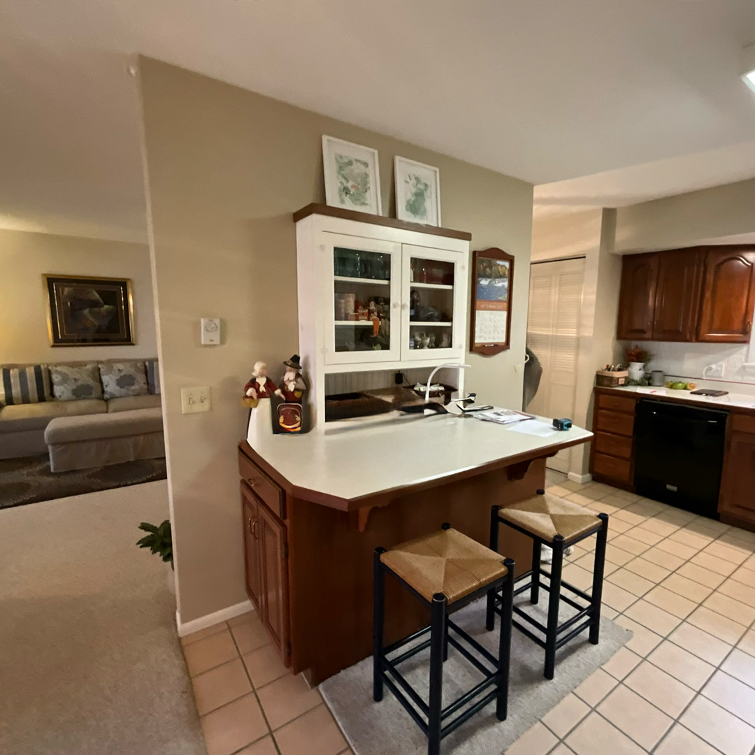 The kitchen before the remodel