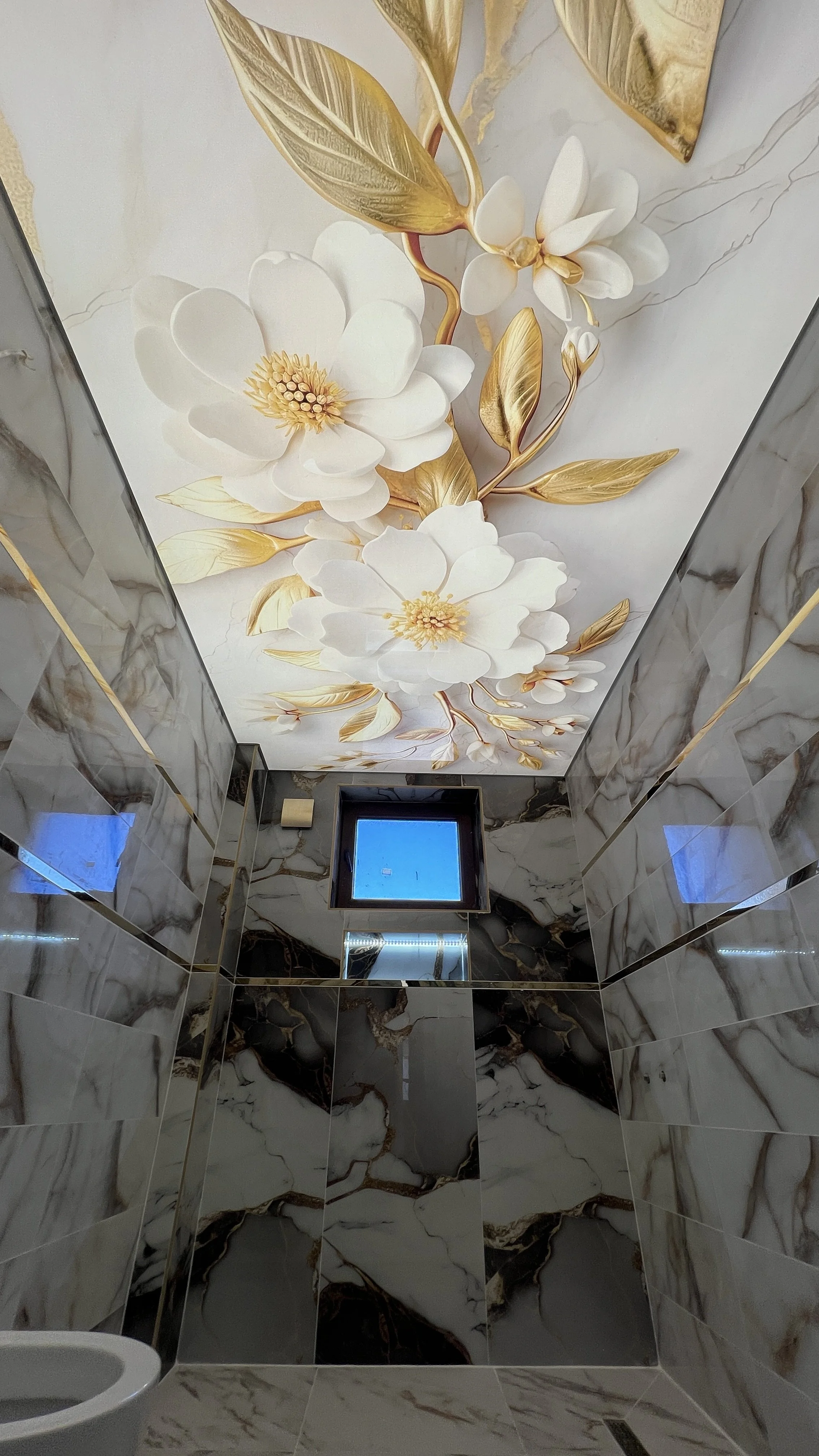 цветя на таван – София