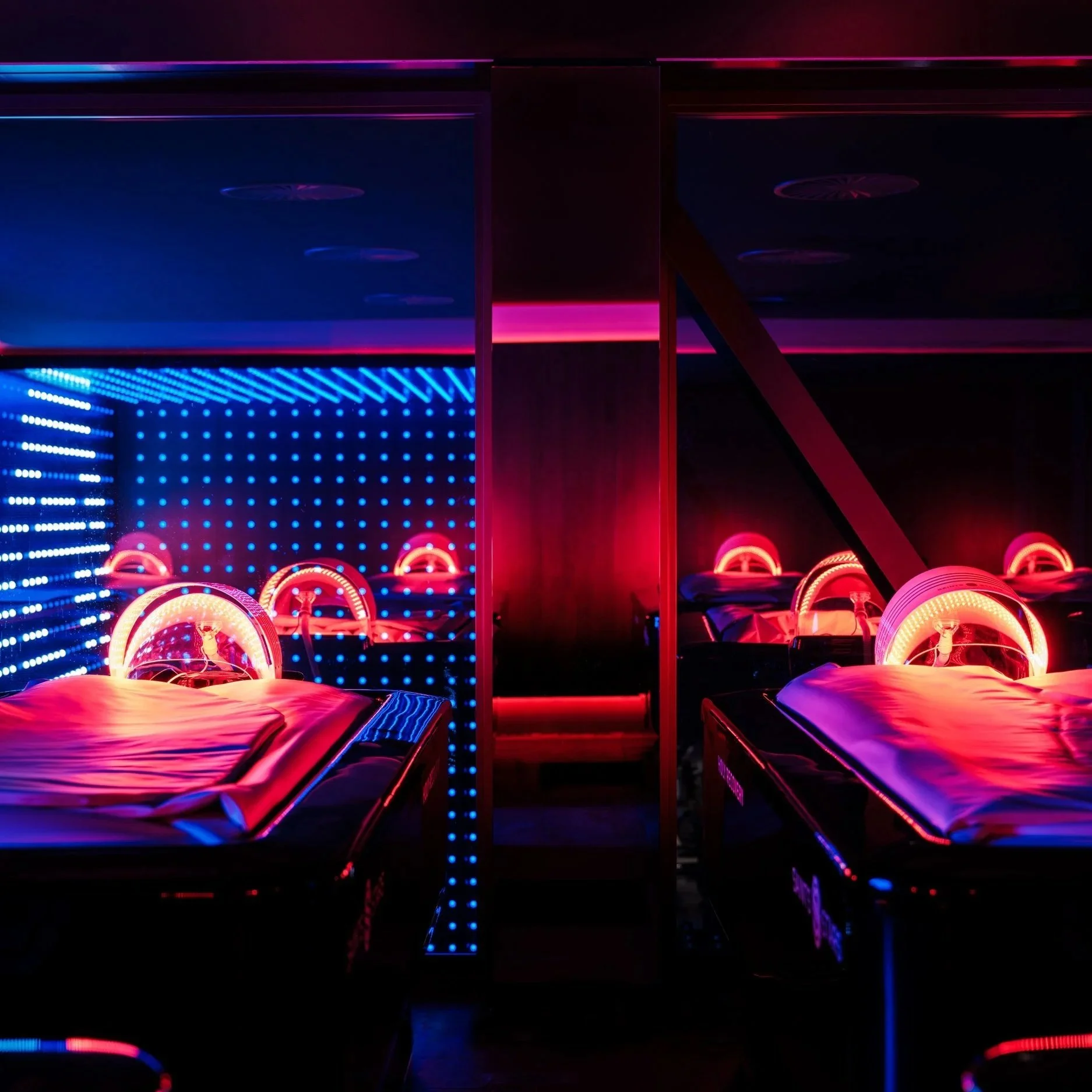 Saints & Stars Amsterdam City | Eric Kuster